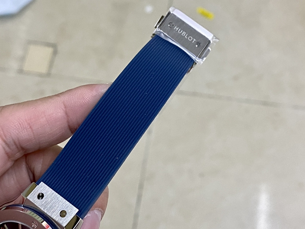 ウブロコピー時計角部分ディテール